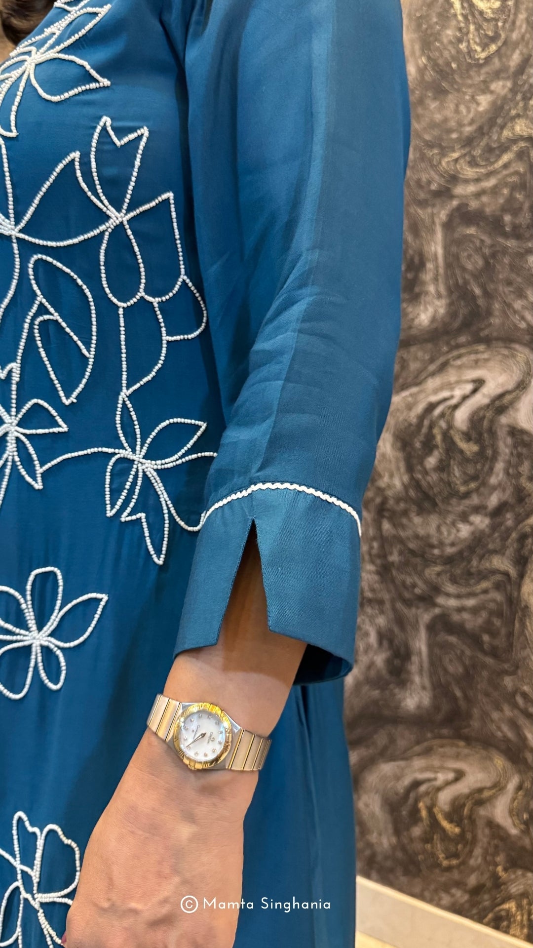 Zoya Kurti